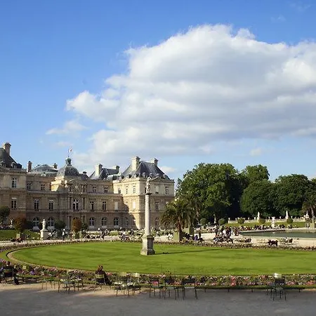 Hotel Le Lapin Blanc París