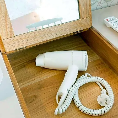 호텔 르 라핀 블랑 4*