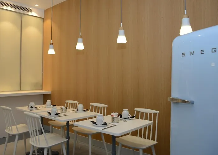 Le Lapin Blanc 4* París