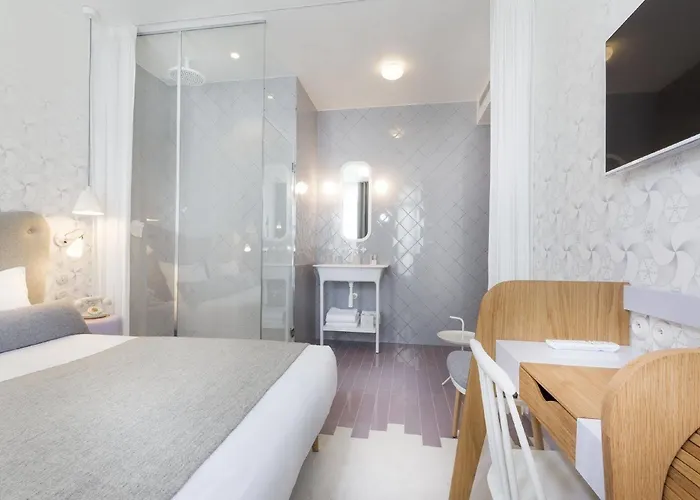 ラ ラパン ブラン 4* パリ